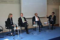 Abschlieende Podiumsdiskussion mit Dr. Birgit Kurz, Prof. Dr. Jrn Axel Kmmerer und Prof. Dr. Wolfgang Ewer